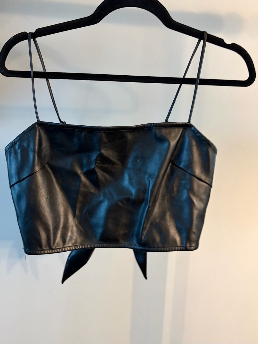 WinWin Black Faux Leather Spaghetti Strap Crop Top with tie back size medium